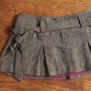 American Eagle Outfitters Pleated Skirt Size 8 NEW